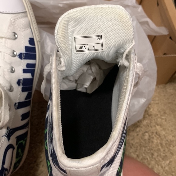 Seattle Seahawk 12th man size 9 high top sneakers - Picture 7 of 7